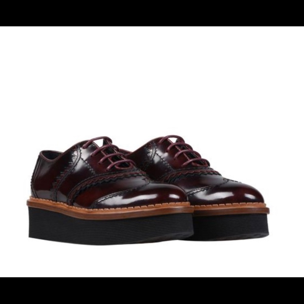 Lace up Oxfords